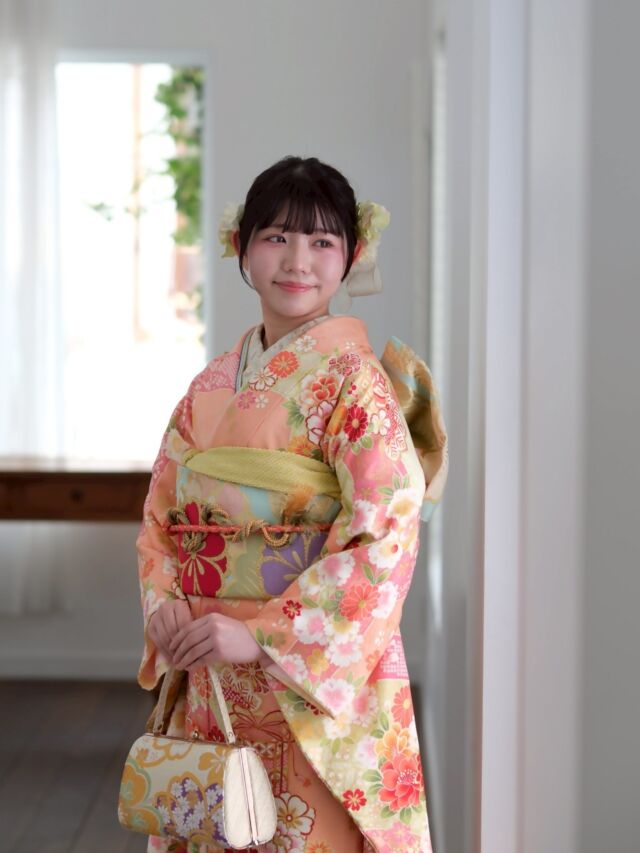 ⌇ 【早割アリ】2027成人式受付中👘💛
⁡
早期予約第2弾キャンペーン✨
2026年6月30日迄のご成約で
レンタル料最大20％OFF！！
当日お支度優待！

2027年成人式
2028年成人式
2027年卒業式
ご予約受付中です＊

振袖レンタル 66,000円～
卒業袴レンタル 16,500円～

#山梨成人式
#山梨卒業式 

七五三・成人式・卒業式
それぞれの特別な瞬間をトータルでサポートします。

【セラヴィ山梨提携店】
@cestlavie_st 

セラヴィ×ウェデュール・マリアの
コラボで実現した豊富な衣装ラインナップ✨

ヘアメイクの優待特典もあり！
まずはお気軽にお問い合わせくださいませ❁⃘*.ﾟ

———
衣装レンタル・ヘアメイク・着付け・撮影まで、
思い出を美しくカタチに。

𓂃𓂃𓂃𓂃𓂃𓂃𓂃𓂃𓂃𓂃𓂃𓂃𓂃

  𝘞𝘌𝘋𝘋𝘐𝘜𝘙𝘓 𝘔𝘈𝘙𝘐𝘈

📍 山梨県中巨摩郡昭和町飯喰457-5

  𝖳𝖤𝖫  055-225-6307
  𝖨𝗇𝗌𝗍𝖺𝗀𝗋𝖺𝗆 @weddiurlmaria 

#成人式振袖 #卒業袴 #フォトスタジオ