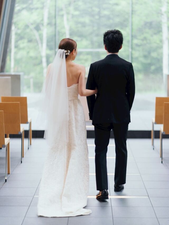 載せよう載せようと思い一年経ってしまいました...
改めておめでとうございます🤍

家族や仲間の愛に溢れた結婚式

新作のドレスもお似合いでとっても美しかったです

花嫁アカウントも更新してるので
覗いてみてくださいね✍️
@__m17.wd 

#ドレスコーディネーター
#ドレスコーディネーターの結婚式